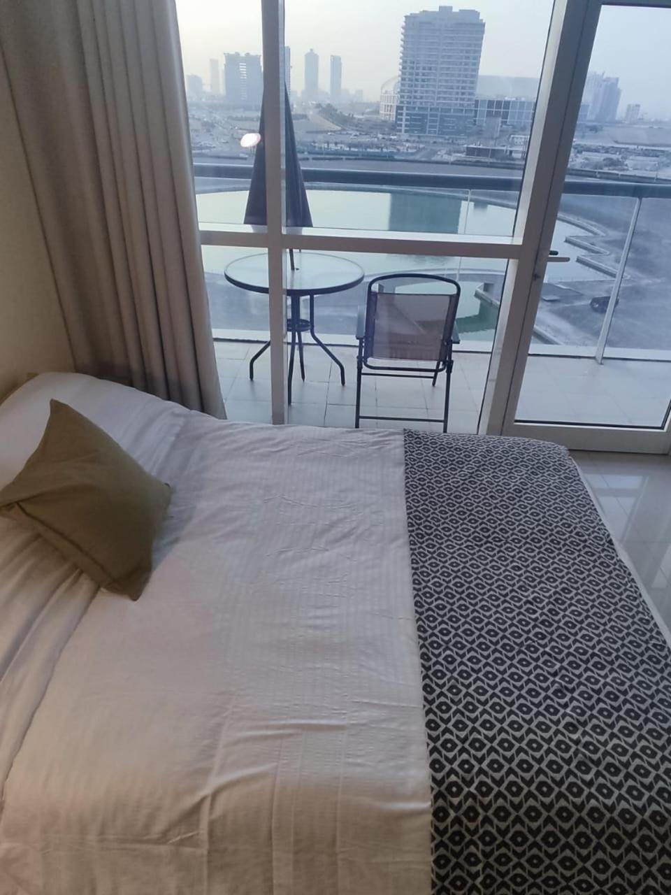 In The Heart Of Sports -great View & Amenities! Apartment Dubai